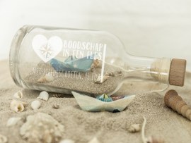 Fles met gravure kraamcadeau