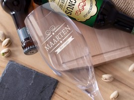 Bierglas met geschikte motieven