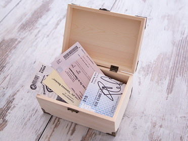 Houten Koffer Schatkist 39x15x24 Cm - Ideaal Huwelijkscadeau En Geldcadeau